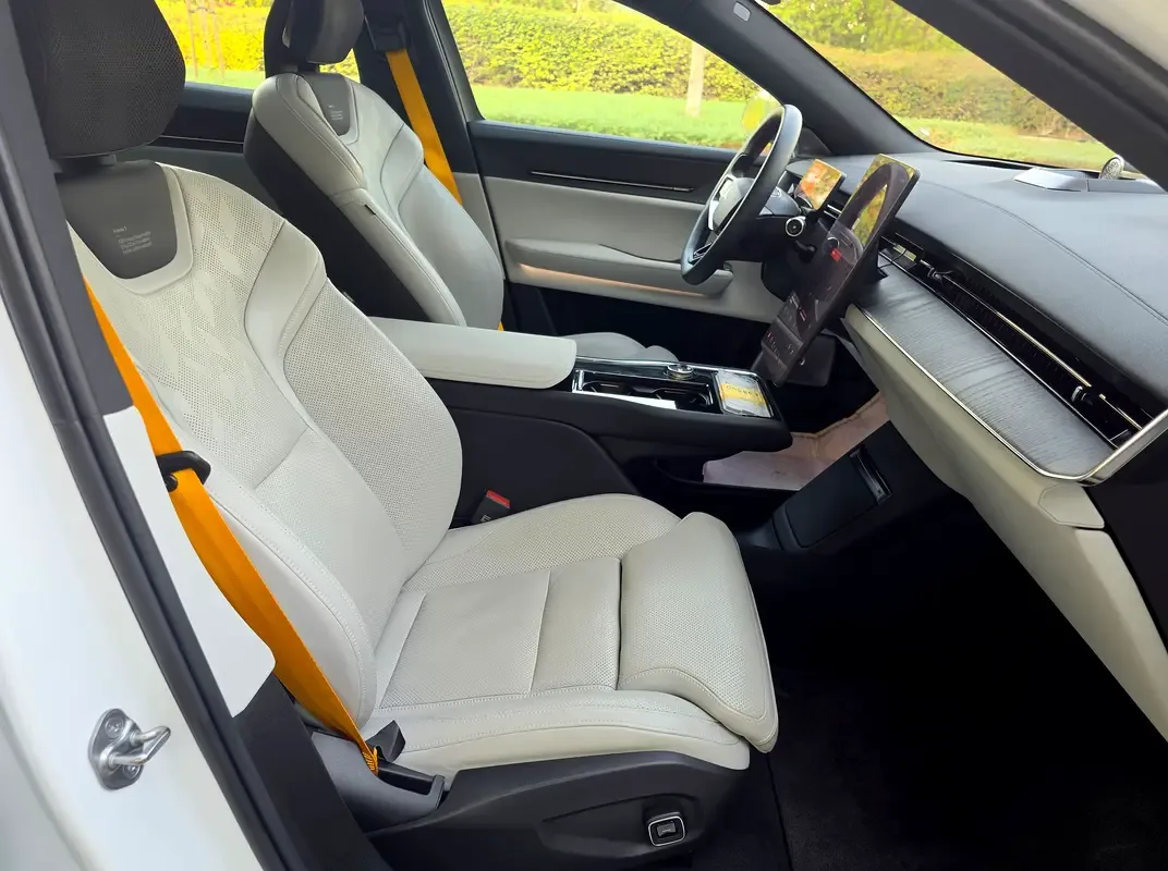 Polestar 3 AT 4WD (490 hp) - 14