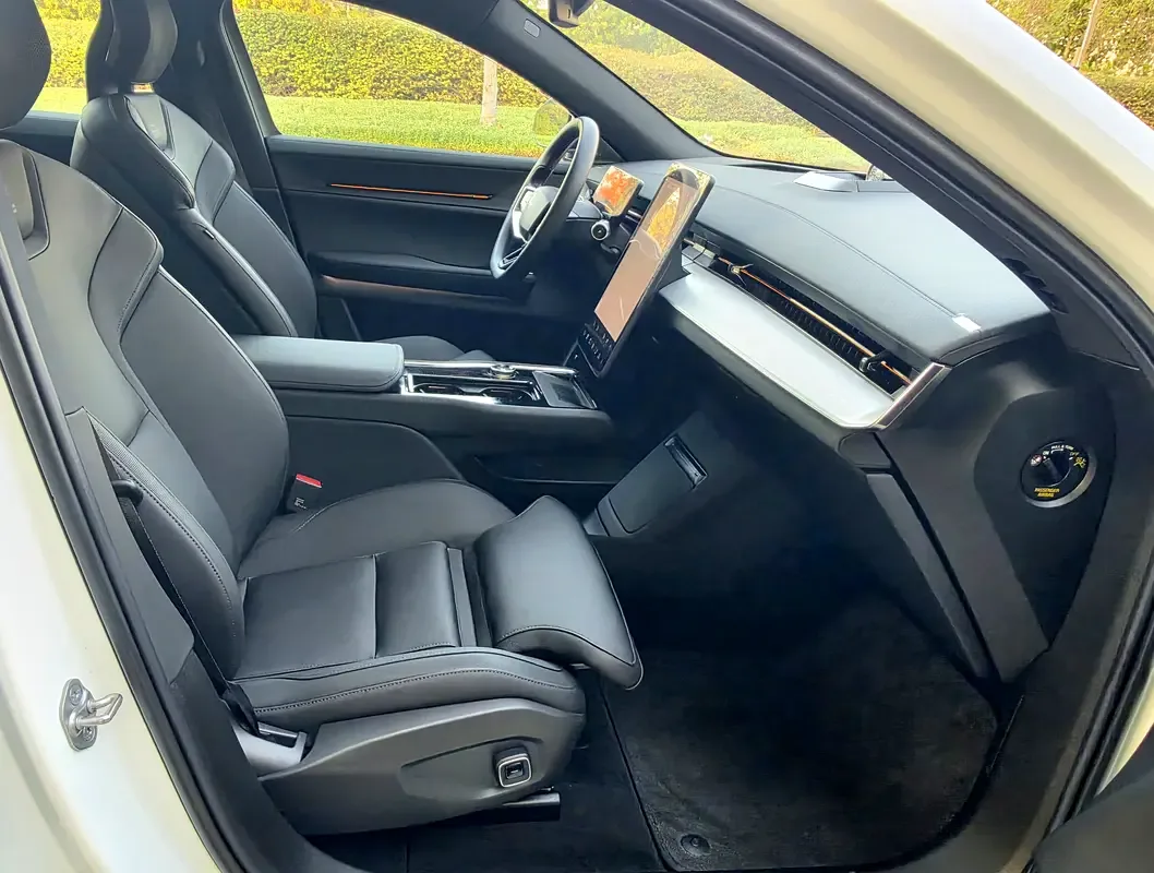 Polestar 3 AT 4WD (490 hp) - 12