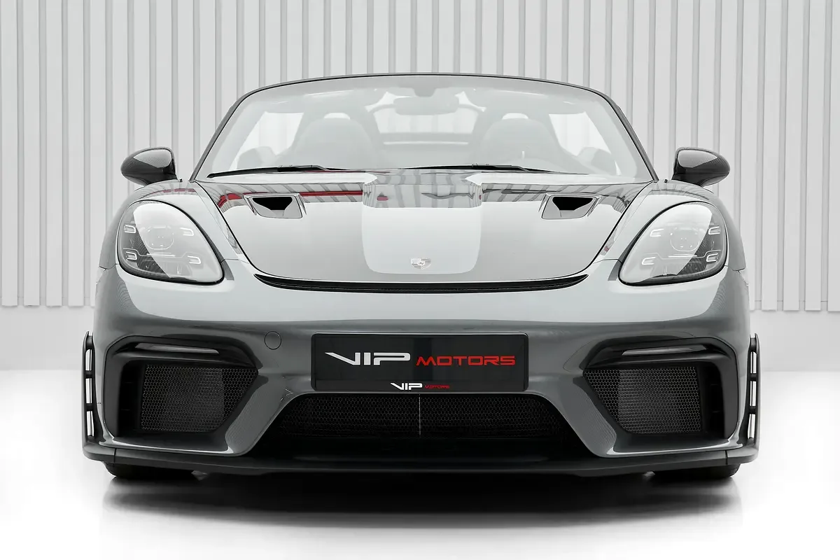 Porsche 718 Spyder 4.0 AMT RWD (500 حصان) - 2
