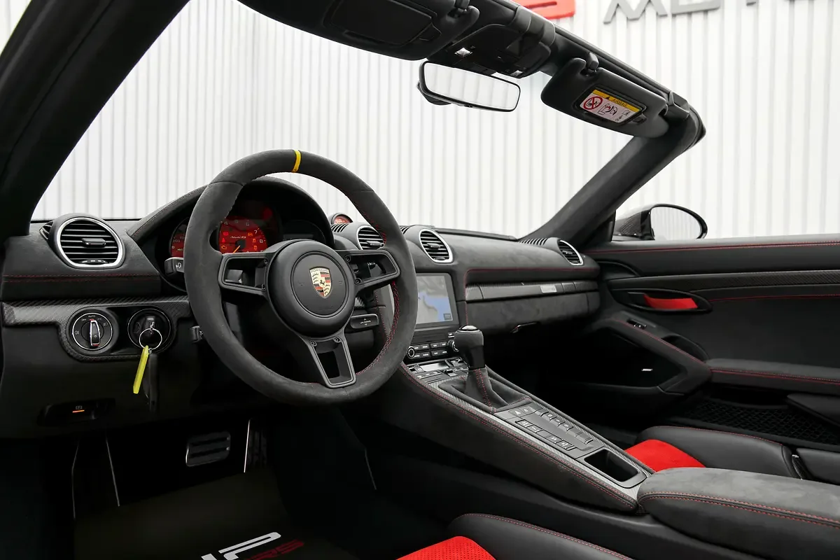 Porsche 718 Spyder 4.0 AMT RWD (500 حصان) - 15