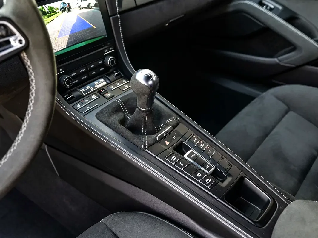 Porsche 718 Spyder 4.0 AMT RWD (500 حصان) - 11