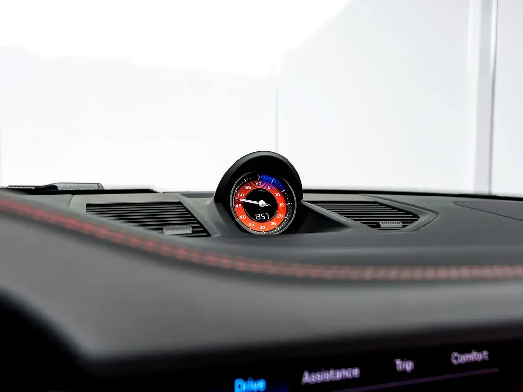 Porsche 911 3.0 AMT AWD (480 حصان) - 18