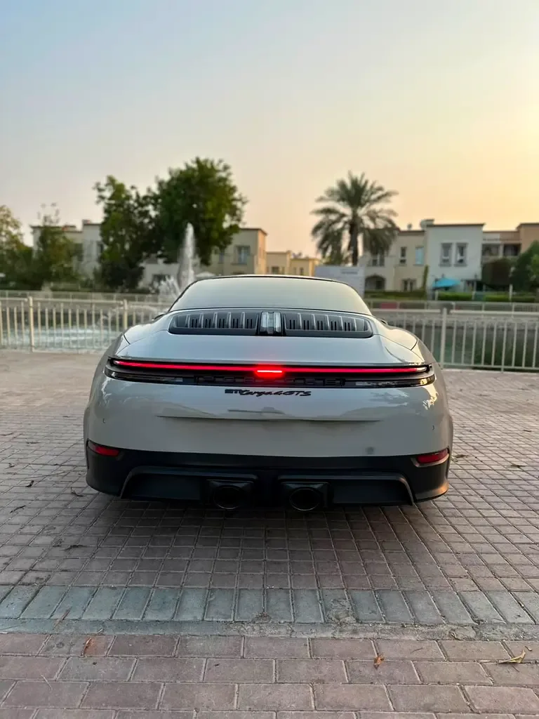 Porsche 911 3.0 AMT AWD (480 حصان) - 16