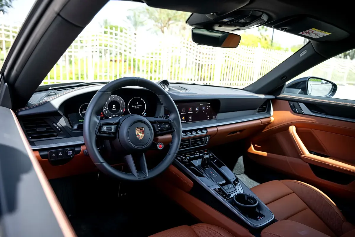Porsche 911 3.0 AMT RWD (394 hp) - 11