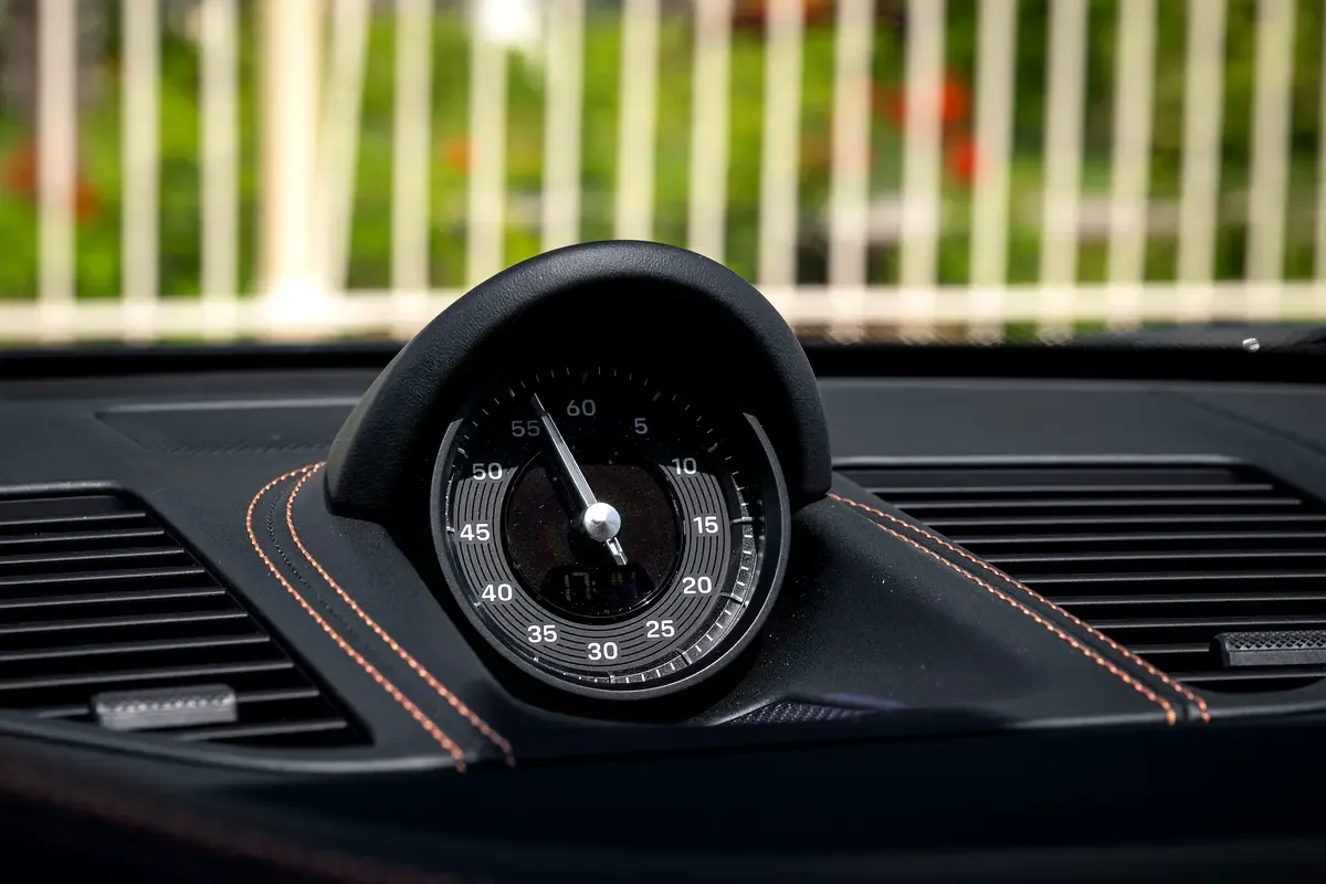 Porsche 911 3.0 AMT RWD (394 hp) - 17