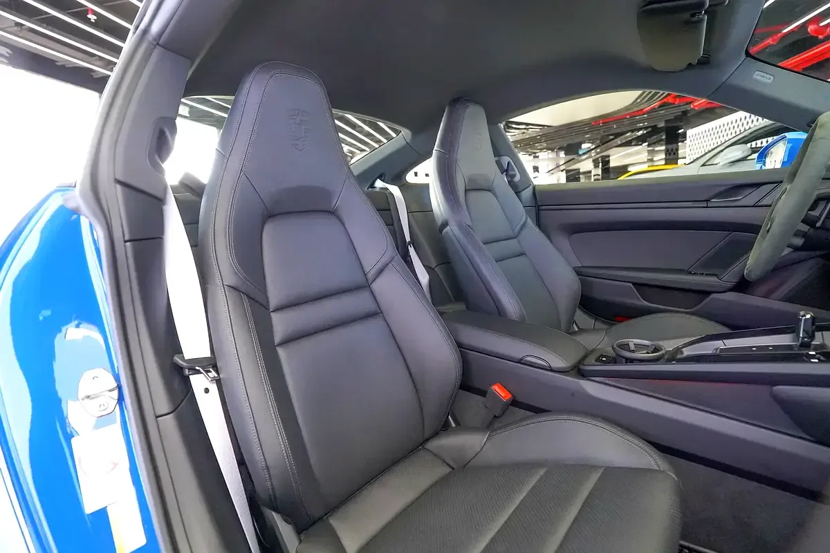 Porsche 911 3.0 AMT RWD (394 hp) - 11