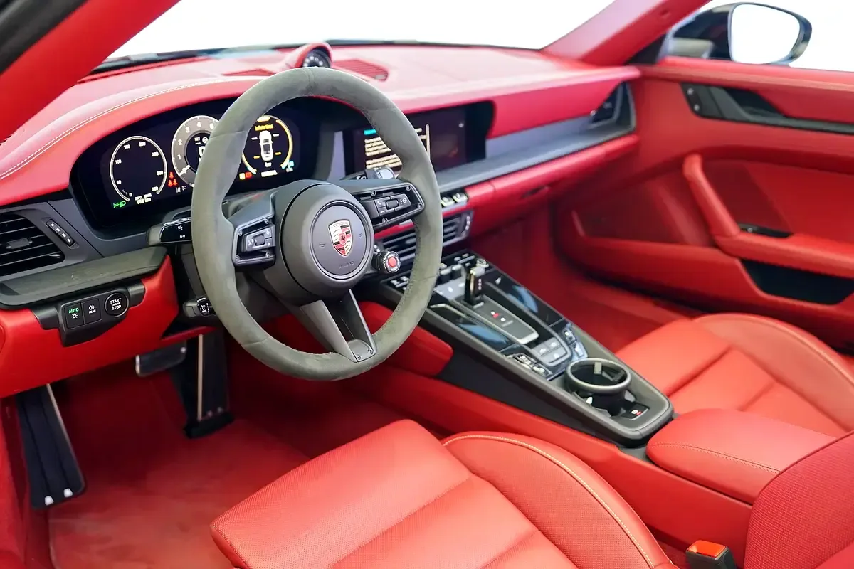 Porsche 911 3.0 AMT RWD (394 حصان) - 8
