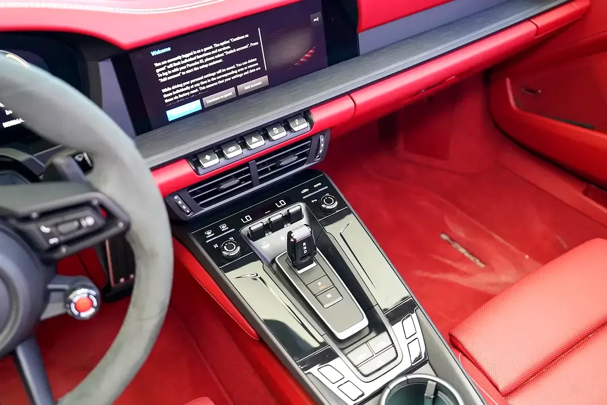 Porsche 911 3.0 AMT RWD (394 حصان) - 13