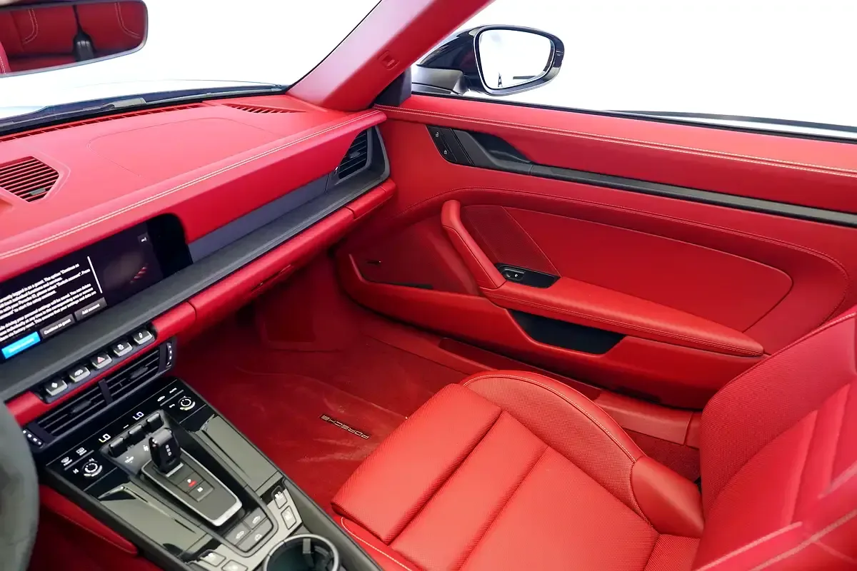 Porsche 911 3.0 AMT RWD (394 حصان) - 12