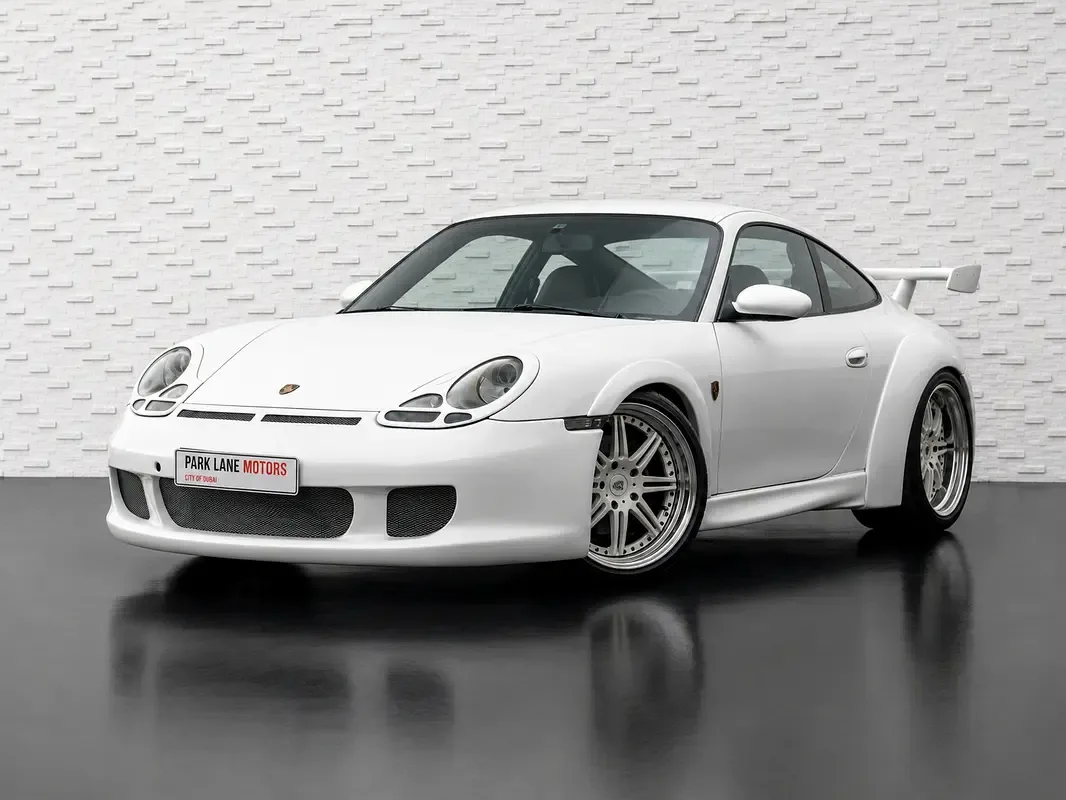 Porsche 911 3.4 MT Carrera (300 hp)