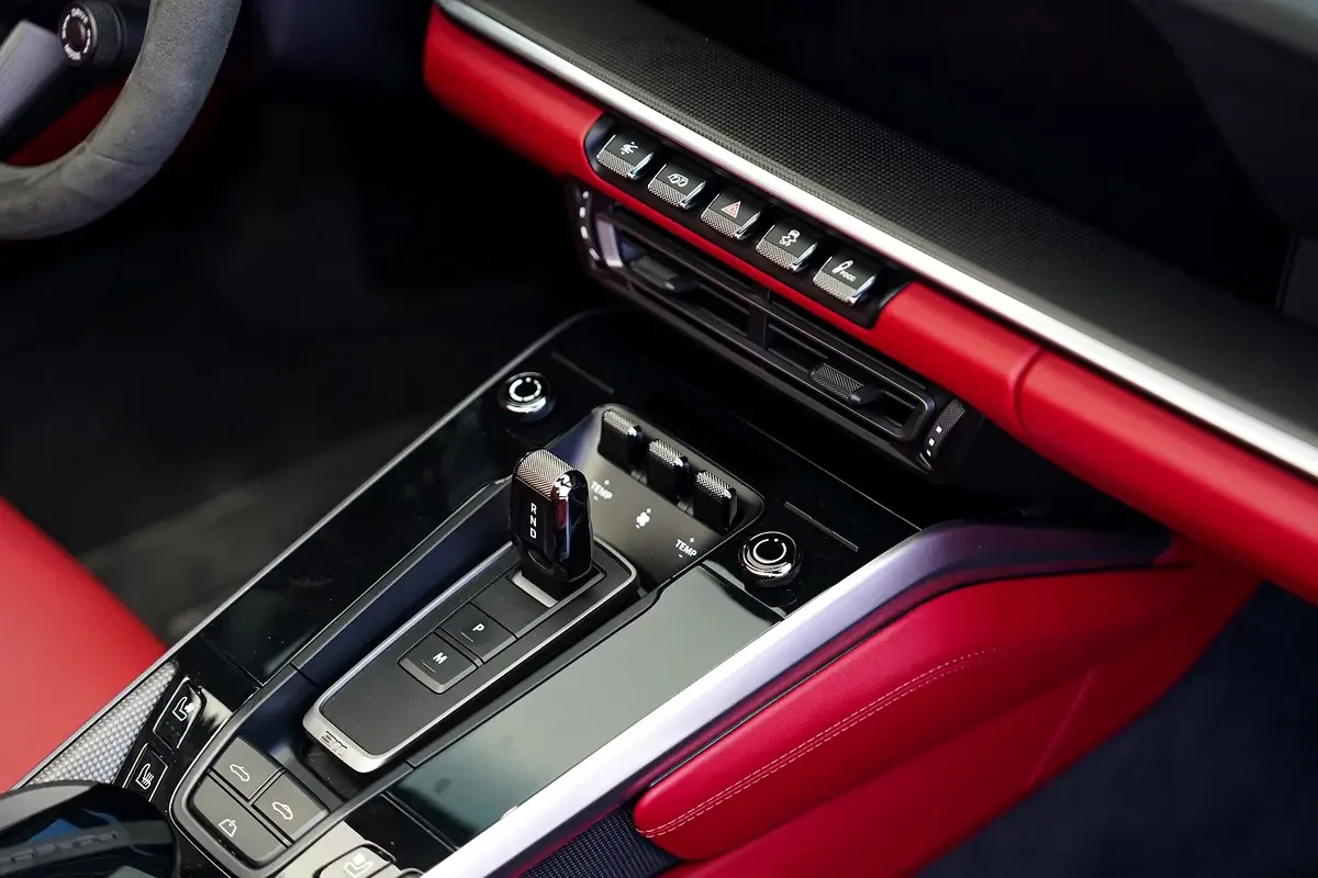 Porsche 911 3.6 AMT AWD (495 حصان) - 9