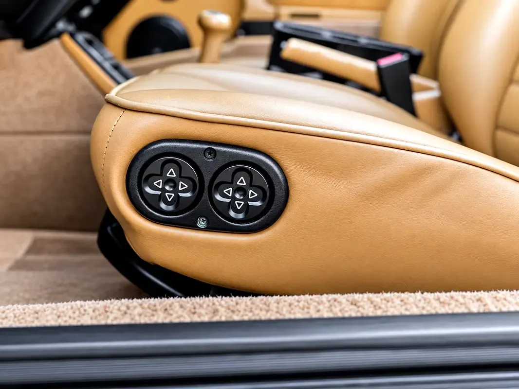 Porsche 911 3.6 MT (250 hp) - 11