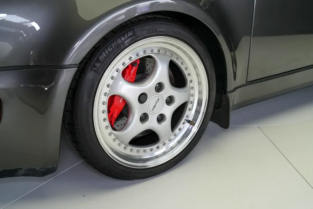 Porsche 911 3.6 MT Turbo (360 hp) - 18