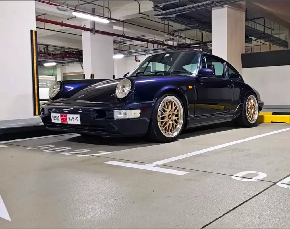 Porsche 911 3.6 MT Turbo (360 حصان)