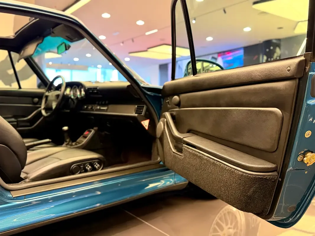 Porsche 911 3.6 MT Turbo (408 حصان) - 17