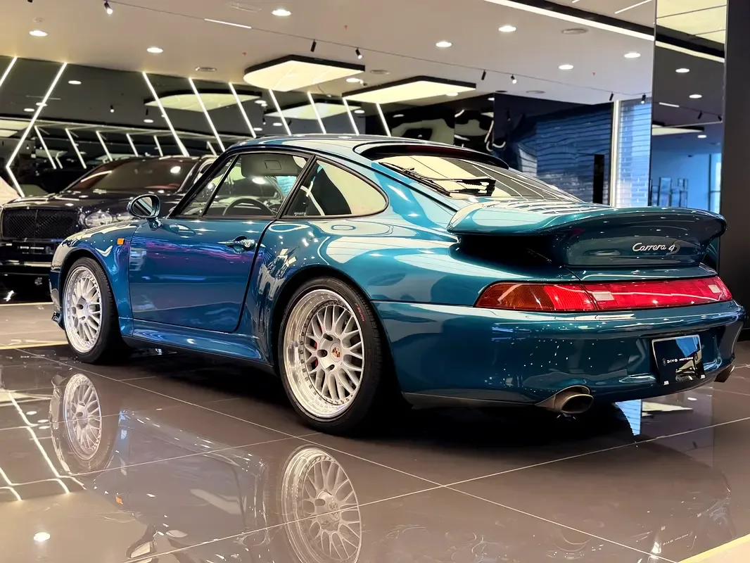 Porsche 911 3.6 MT Turbo (408 حصان) - 19