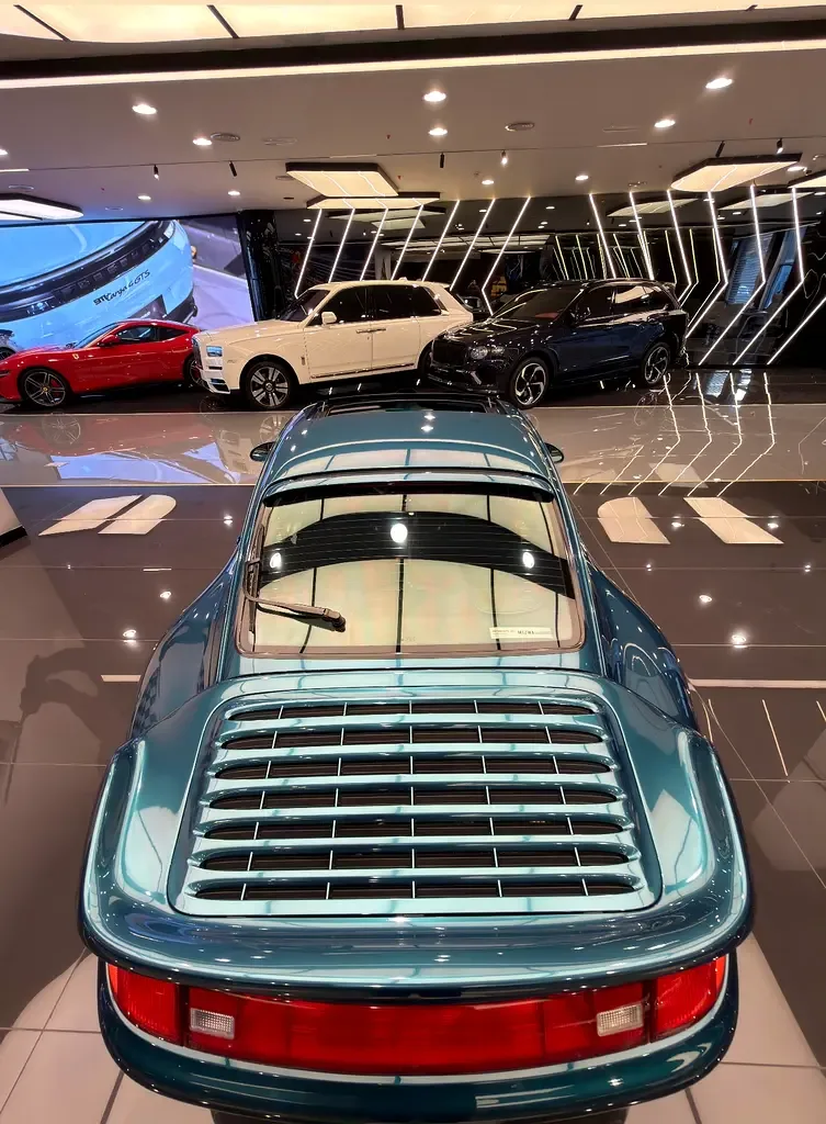 Porsche 911 3.6 MT Turbo (408 حصان) - 18