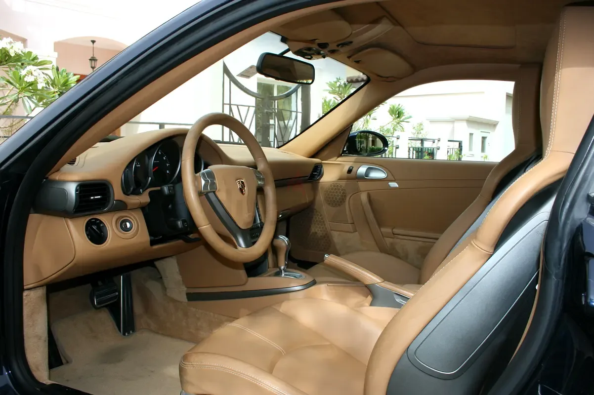Porsche 911 3.6 T PDK (480 حصان) - 7