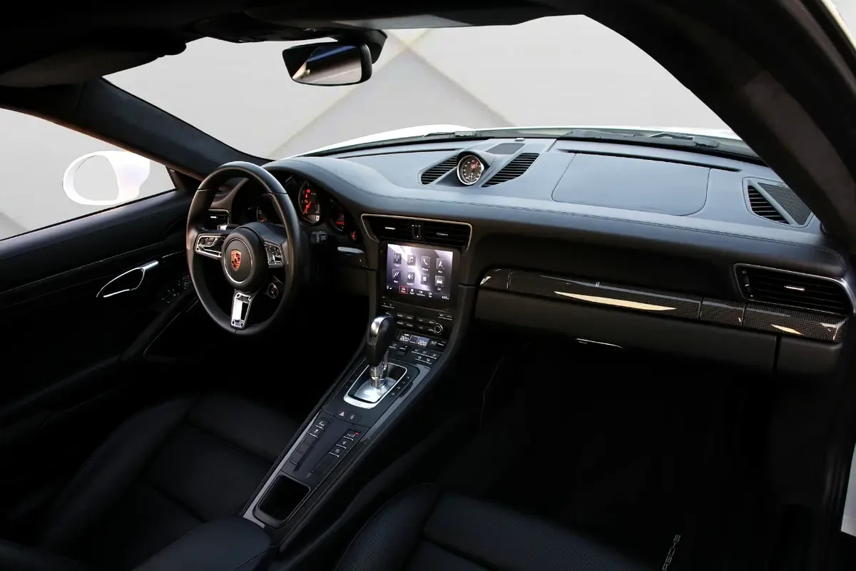 Porsche 911 3.8 PDK (540 hp) - 12