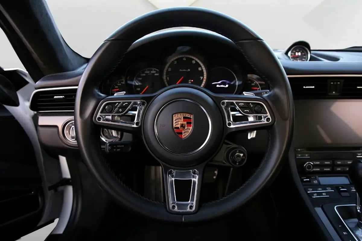 Porsche 911 3.8 PDK (540 hp) - 15