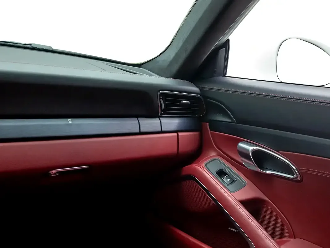 Porsche 911 4 GTS 3.0 MT (450 hp) - 16