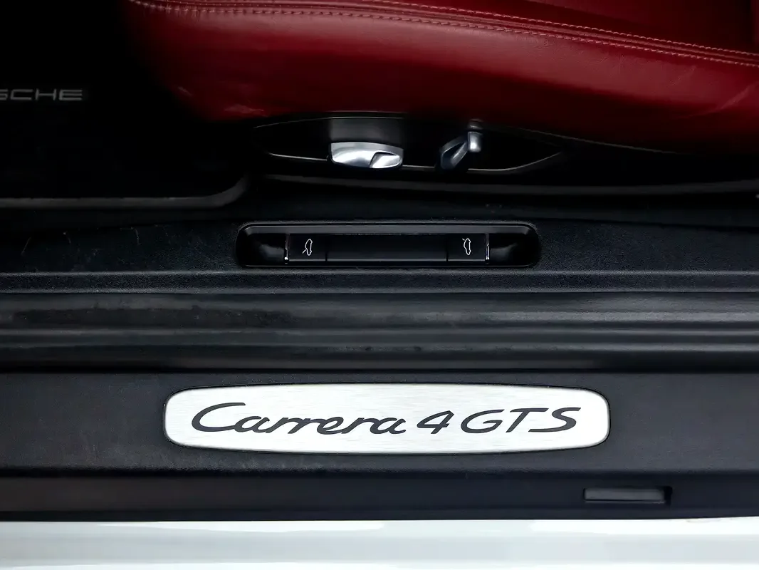 Porsche 911 4 GTS 3.0 MT (450 hp) - 19