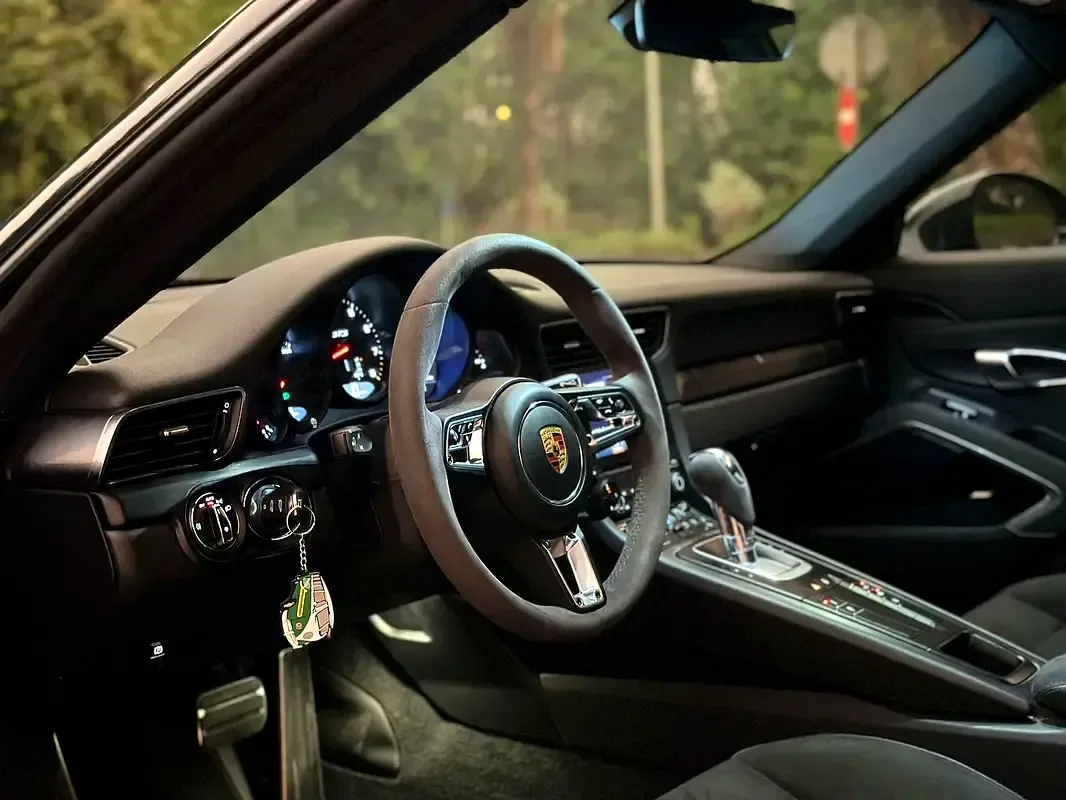 Porsche 911 4 GTS 3.0 PDK (450 hp) - 6