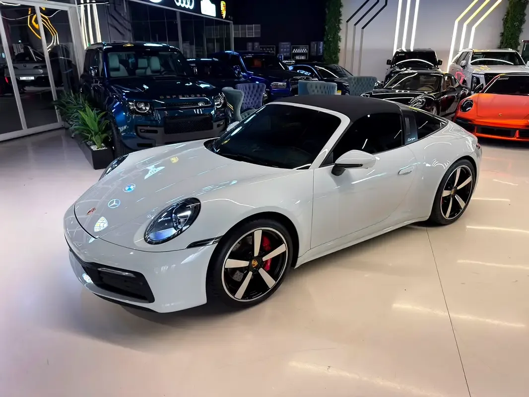 Porsche 911 4S 3.0 PDK AWD (450 hp)