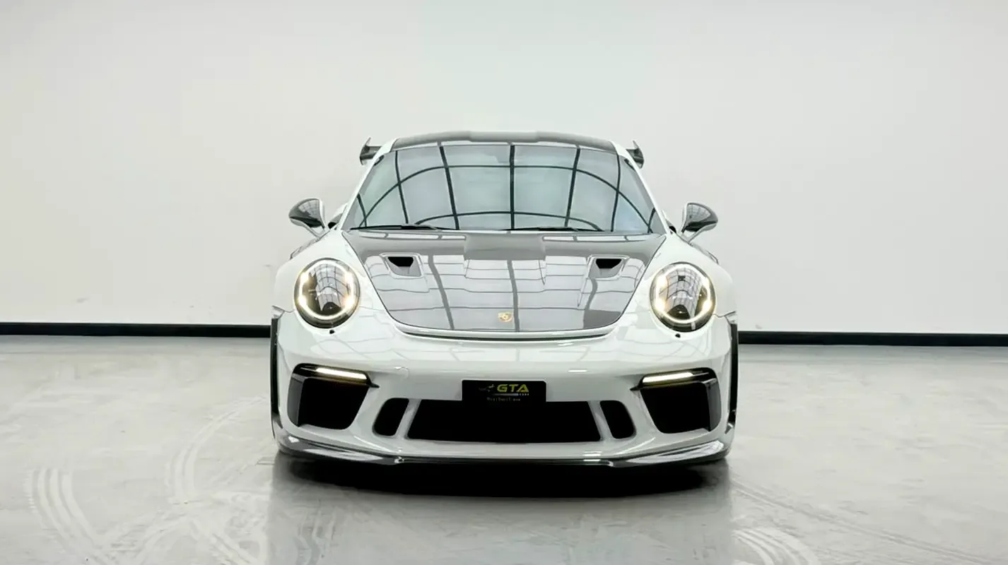 Porsche 911 RS 4.0 PDK (520 حصان) - 2
