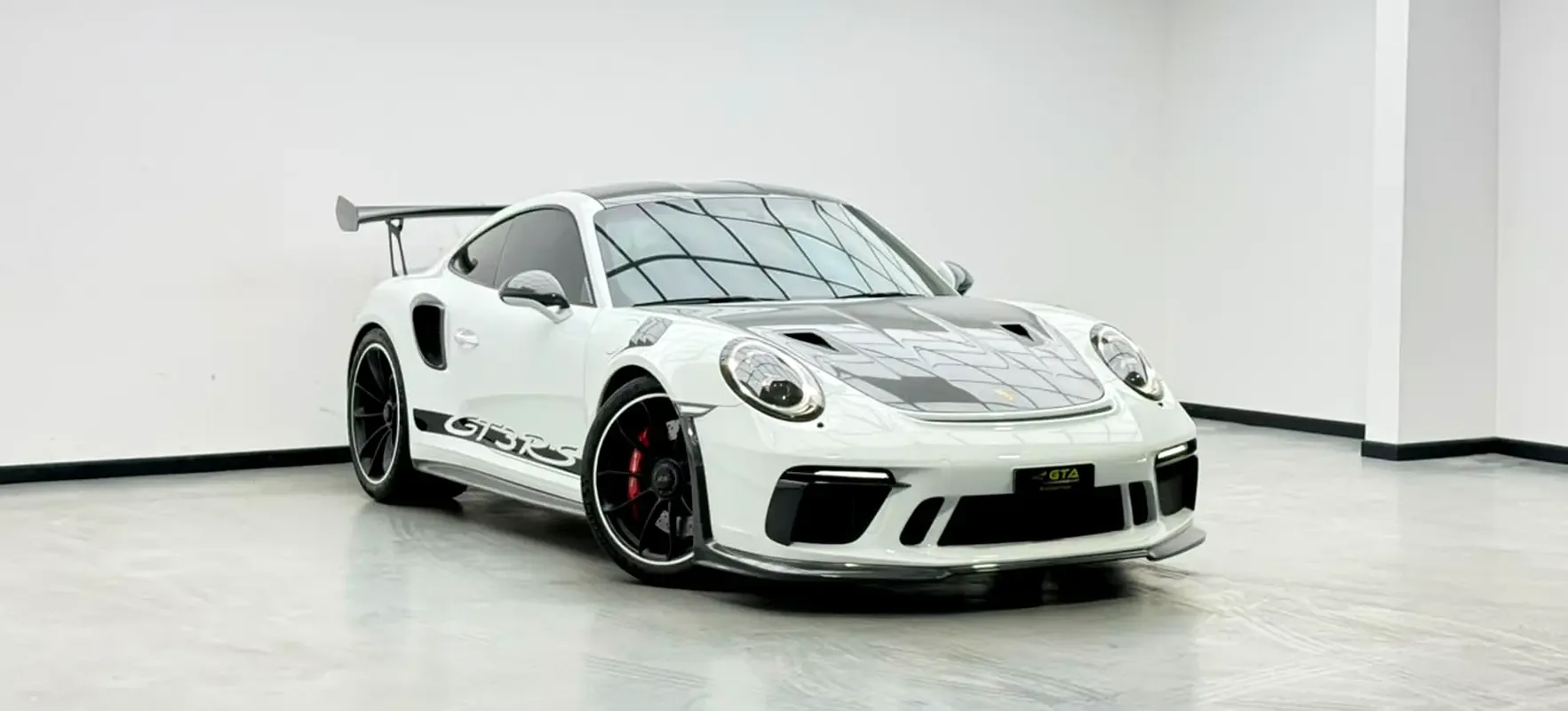 Porsche 911 RS 4.0 PDK (520 حصان) - 3
