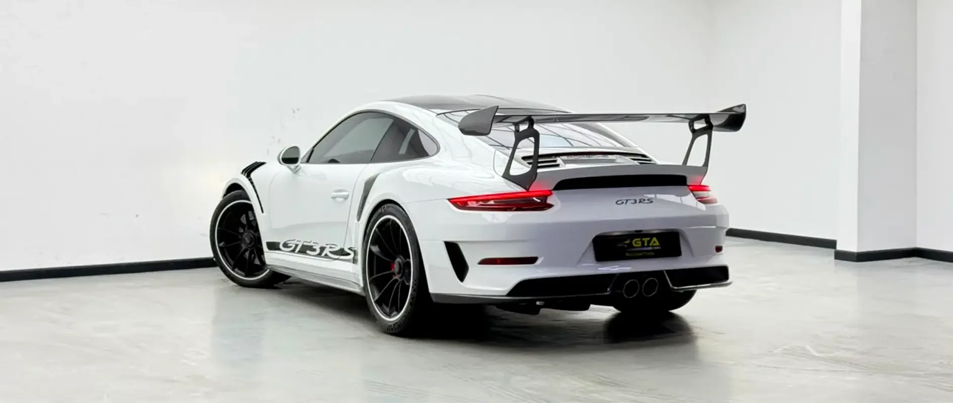 Porsche 911 RS 4.0 PDK (520 حصان) - 5