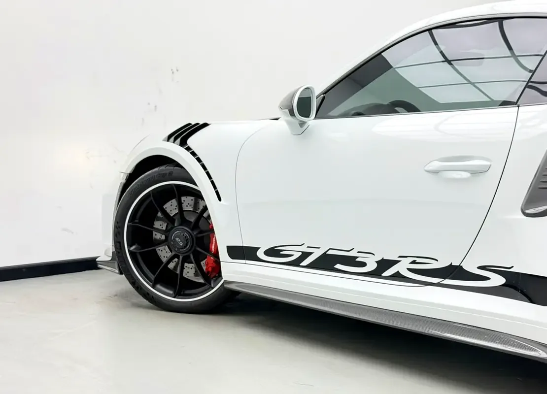 Porsche 911 RS 4.0 PDK (520 حصان) - 4