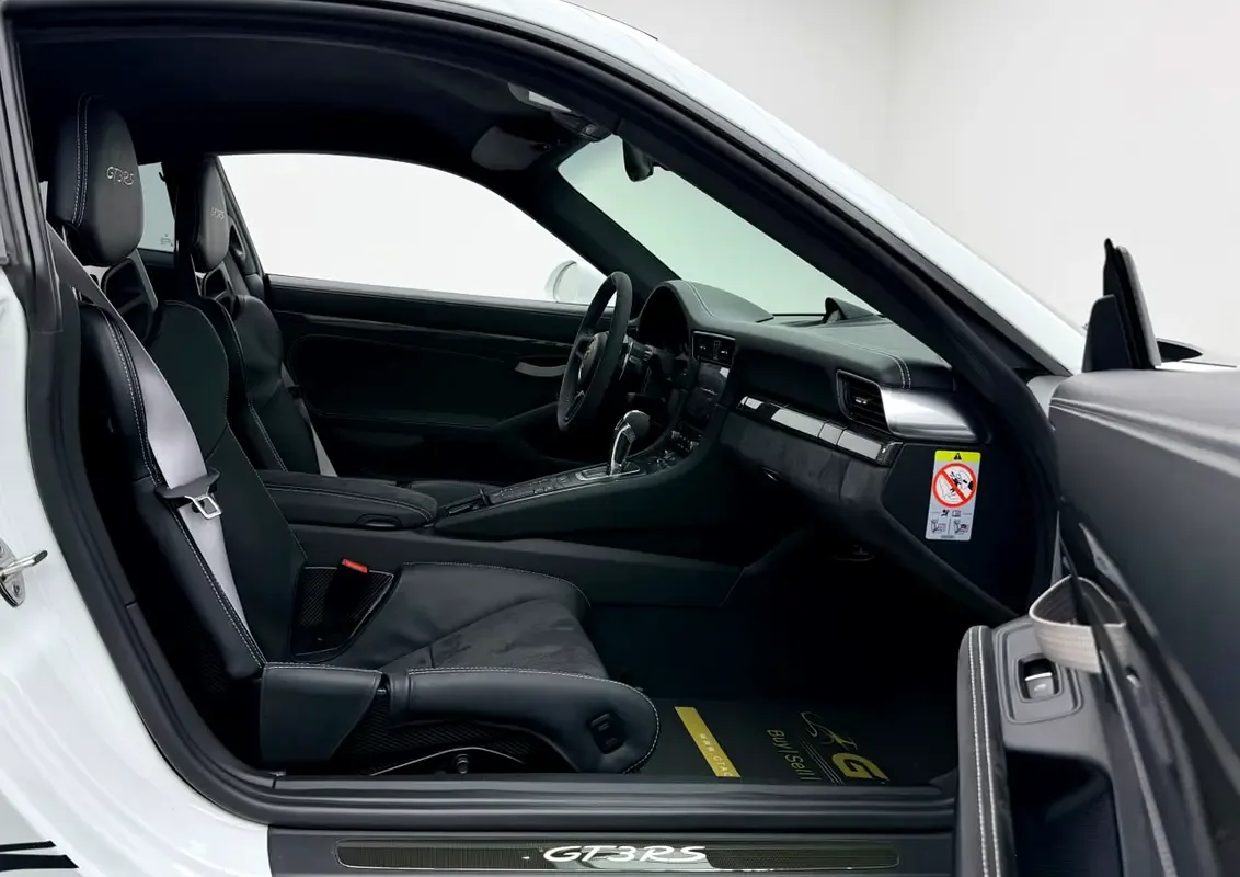 Porsche 911 RS 4.0 PDK (520 حصان) - 13
