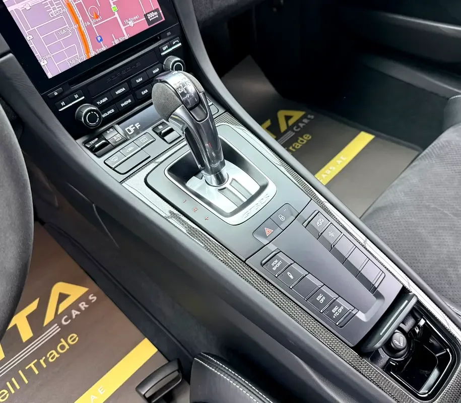 Porsche 911 RS 4.0 PDK (520 حصان) - 16