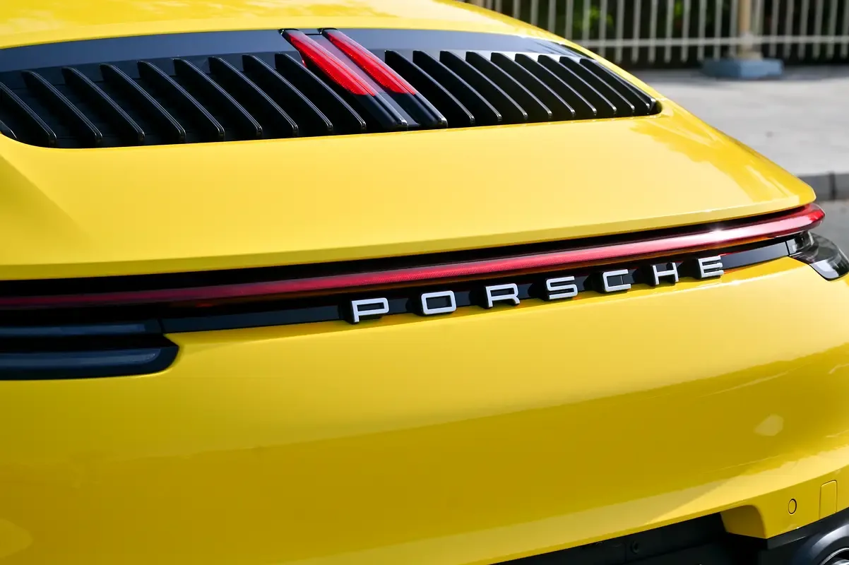 Porsche 911 S 3.0 PDK (450 hp) - 11