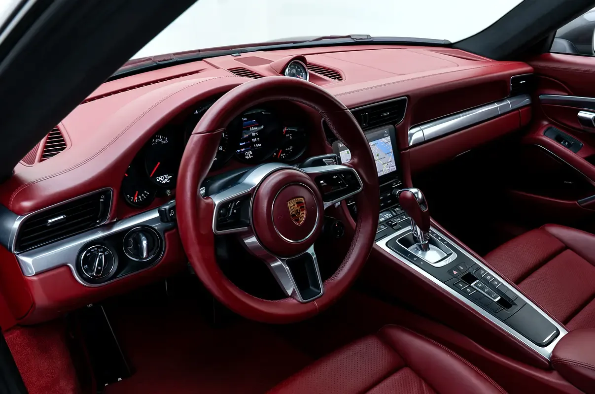 Porsche 911 S 3.0 PDK (450 hp) - 13