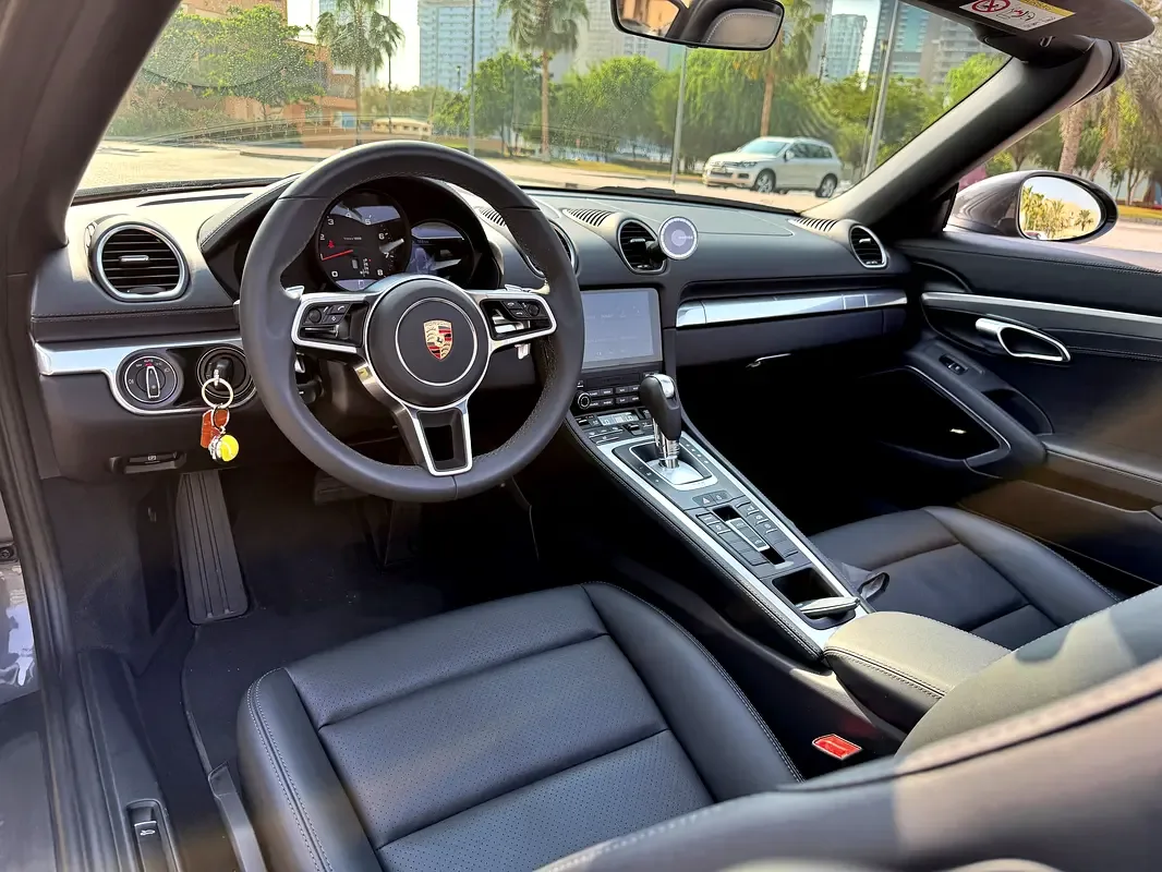 Porsche Boxster 2.5 PDK (365 hp) - 17