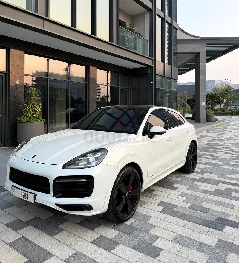 Porsche Cayenne 4.0 AT 4WD (460 hp)