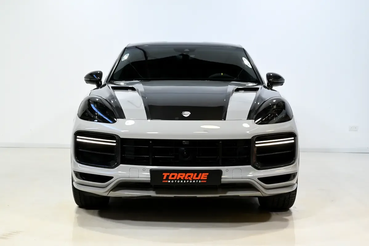 Porsche Cayenne 4.0 AT 4WD (640 حصان) - 2