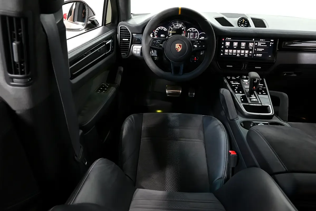 Porsche Cayenne 4.0 AT 4WD (640 حصان) - 9