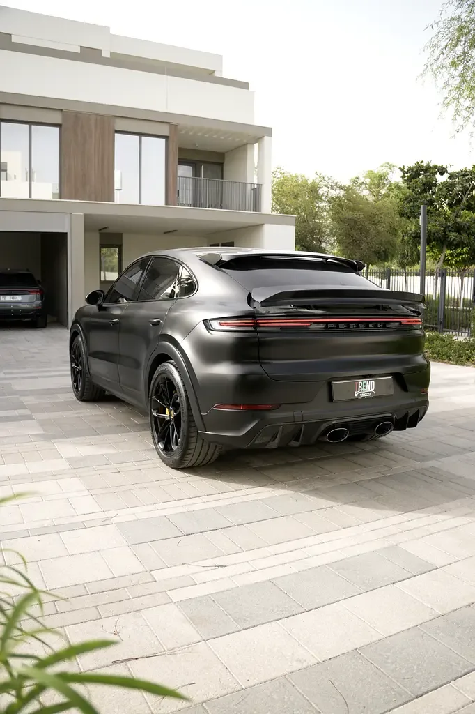 Porsche Cayenne 4.0 AT 4WD (659 hp)
