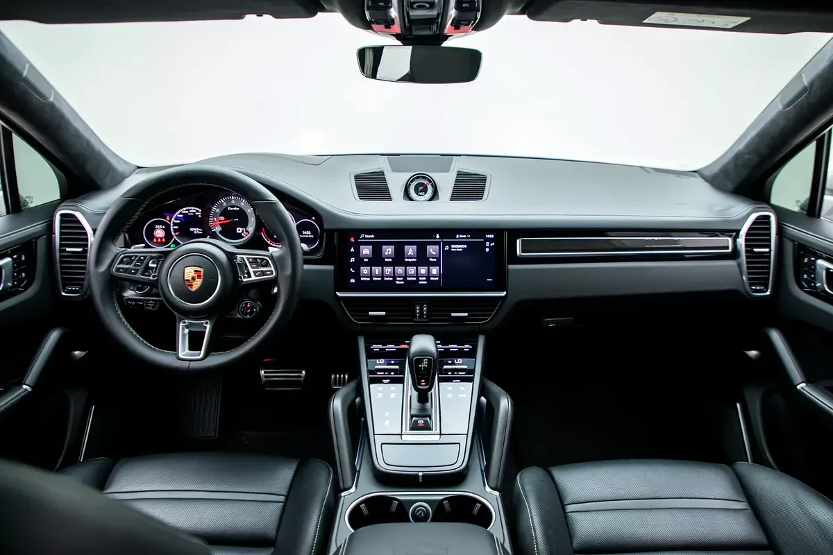 Porsche Cayenne 4.0 AT AWD (550 حصان) - 8