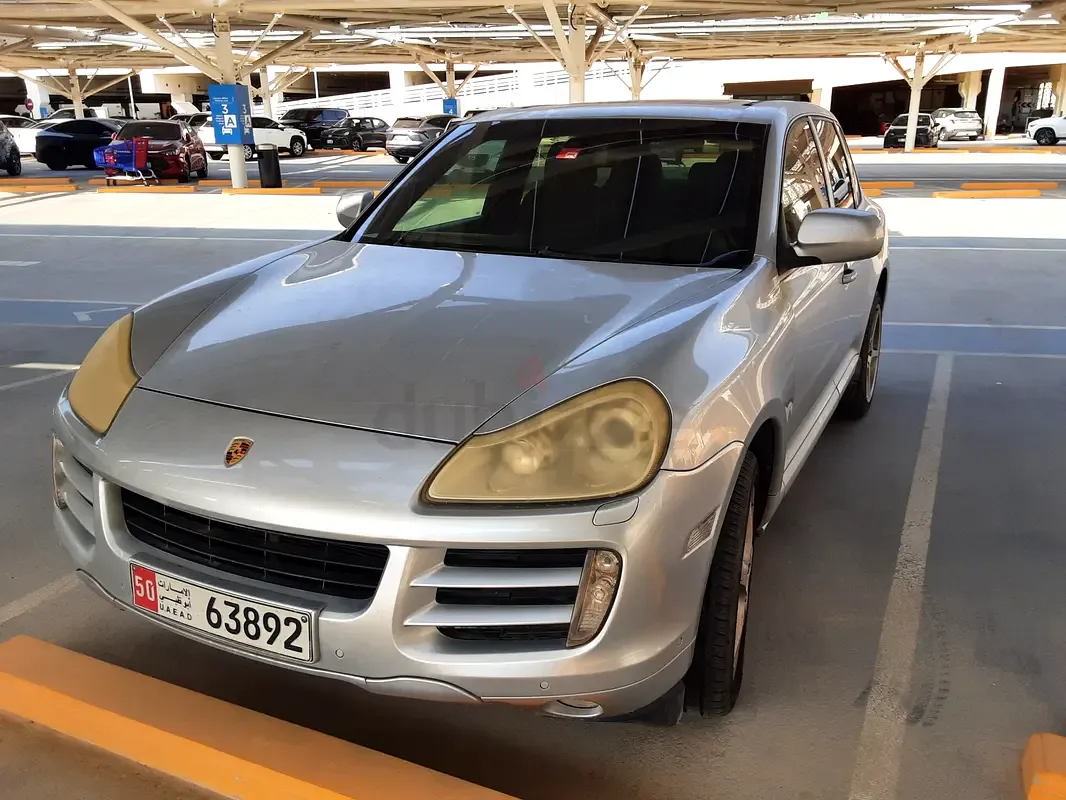 Porsche Cayenne 4.8 AT S (385 hp)