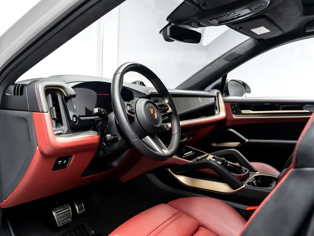 Porsche Cayenne E AT AWD (442 حصان) - 14