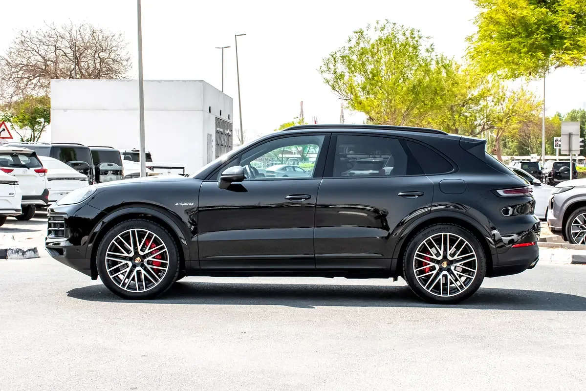 Porsche Cayenne E AT AWD (442 حصان) - 4