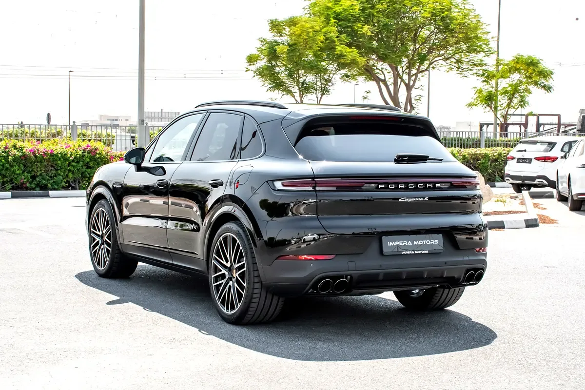 Porsche Cayenne E AT AWD (442 حصان) - 7