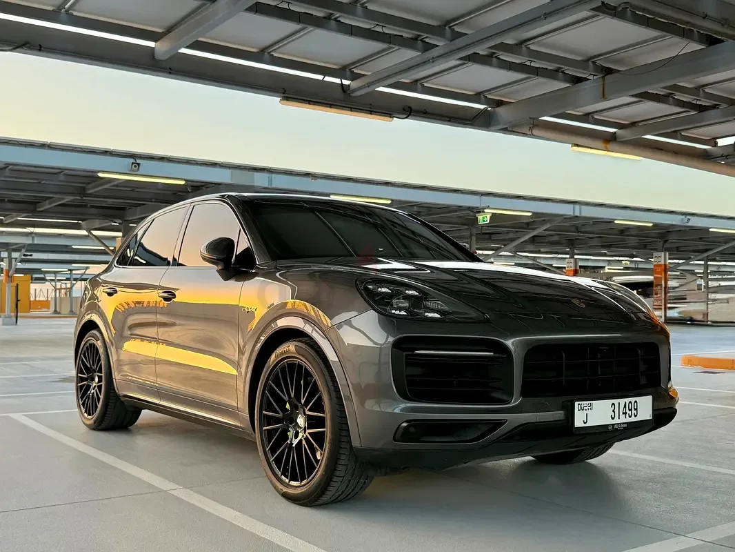 Porsche Cayenne E-Hybrid 3.0 Tiptronic AWD (340 hp)