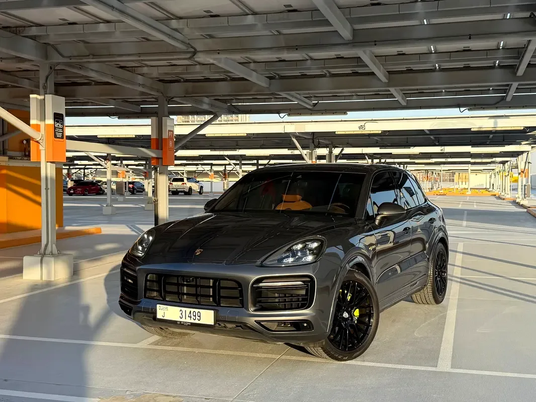 Porsche Cayenne E-Hybrid 3.0 Tiptronic AWD (340 hp) - 2