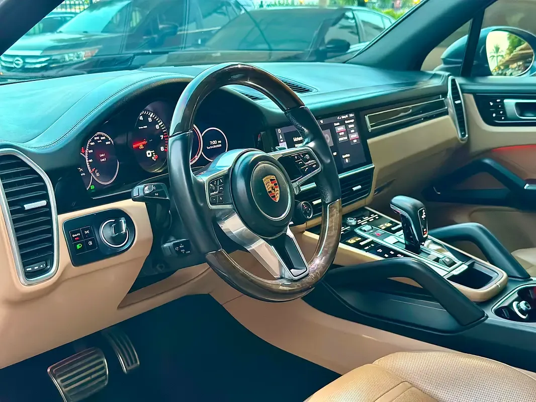 Porsche Cayenne S 2.9 Tiptronic AWD (440 حصان) - 20