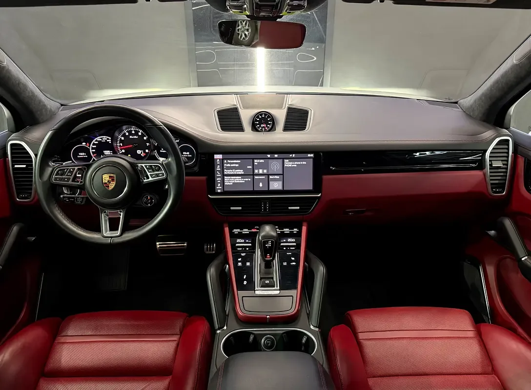 Porsche Cayenne Turbo 4.0 Tiptronic AWD (550 hp) - 12